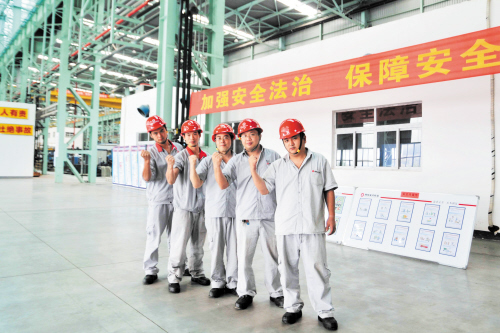 軋鈦帶卷像搟面,你們“鈦”棒了